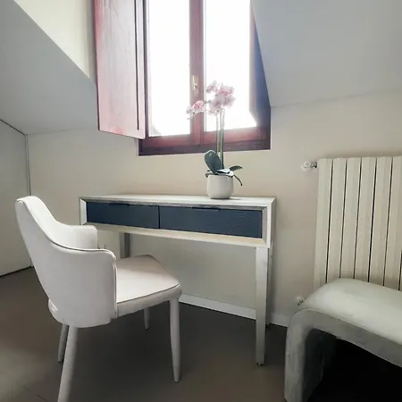 Appartement Comecasa 10 Minutes Walk From Duomo 2 Bedroom