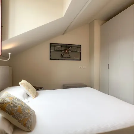 Appartement Comecasa 10 Minutes Walk From Duomo 2 Bedroom Milaan