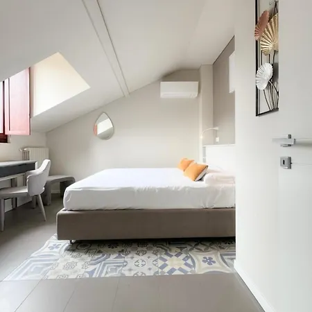 Comecasa 10 Minutes Walk From Duomo 2 Bedroom Appartement *