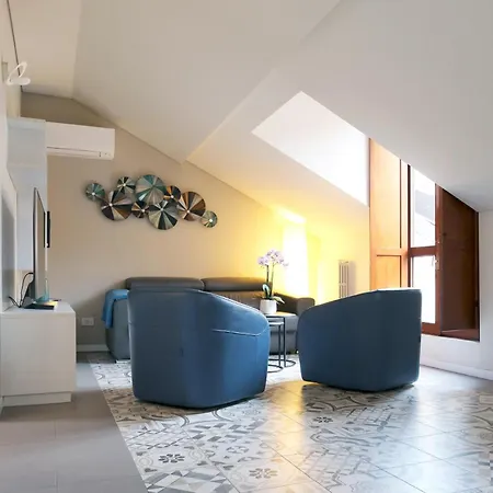Appartement Comecasa 10 Minutes Walk From Duomo 2 Bedroom Milaan