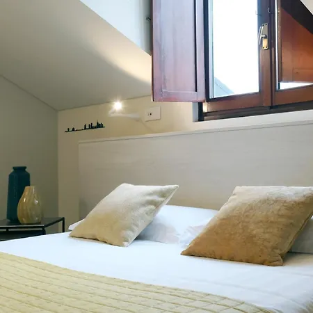 Appartement Comecasa 10 Minutes Walk From Duomo 2 Bedroom