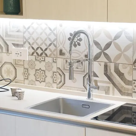 Comecasa 10 Minutes Walk From Duomo 2 Bedroom Appartement Milaan