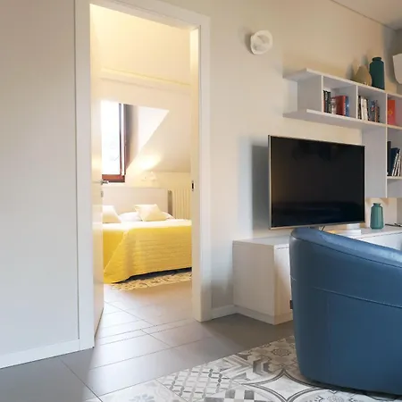 Appartement Comecasa 10 Minutes Walk From Duomo 2 Bedroom *